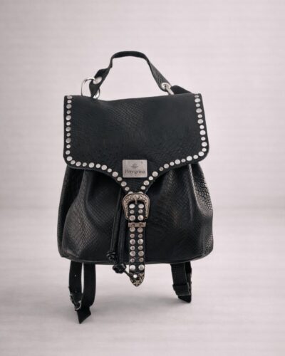 c8287ffd-8b81-4127-a6a2-01f474fbf60c