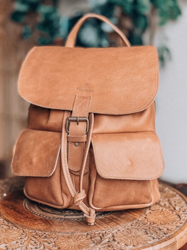 Carlota Small Camel